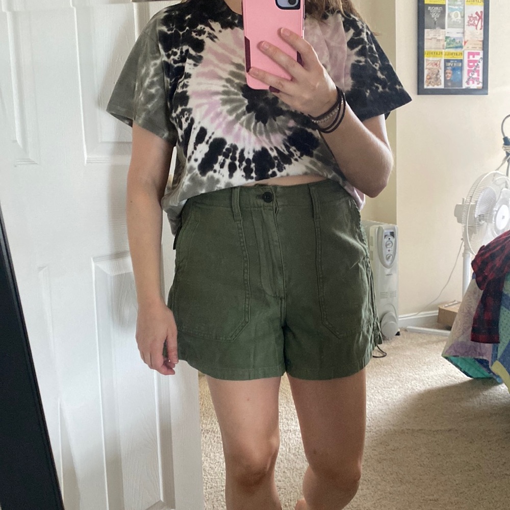 Madewell Relaxed Military short in palm tree color